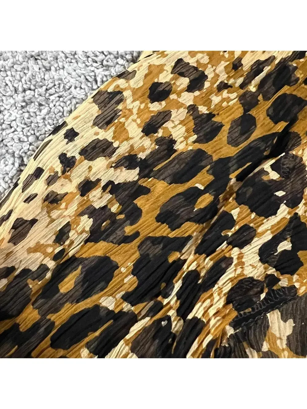 Free People Women's Leopard Print Blouse size XS